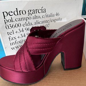 Wine Pedro Garcia Platform Slide